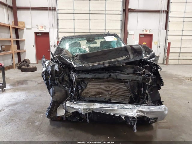 GMC l84 2025 3GTUUDED5SG201254 Image 11