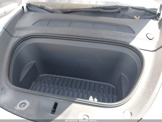 2023 TESLA MODEL Y 7SAYGDEE9PA103505 Photo 9