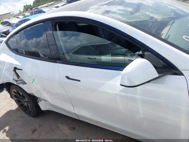 7SAYGDEE9PA103505 Tesla 2023