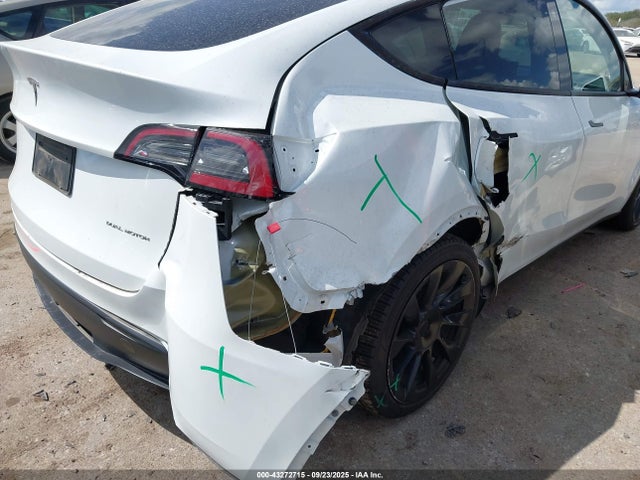 7SAYGDEE9PA103505 Tesla 2023