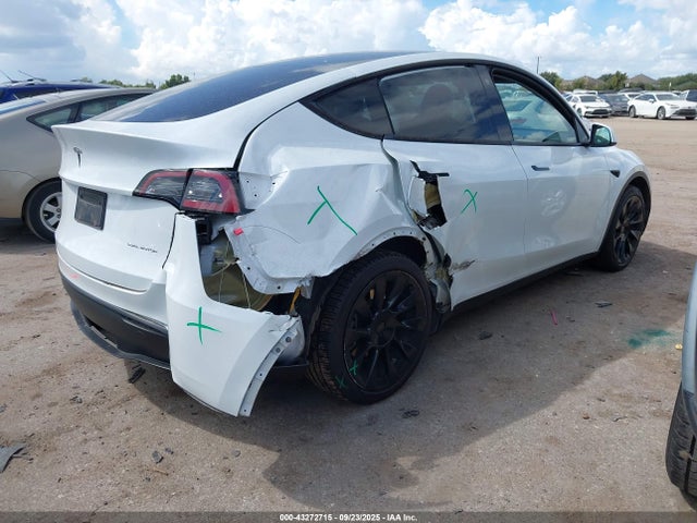 2023 TESLA MODEL Y 7SAYGDEE9PA103505 Photo 3