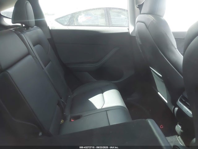 2023 TESLA MODEL Y 7SAYGDEE9PA103505 Photo 7