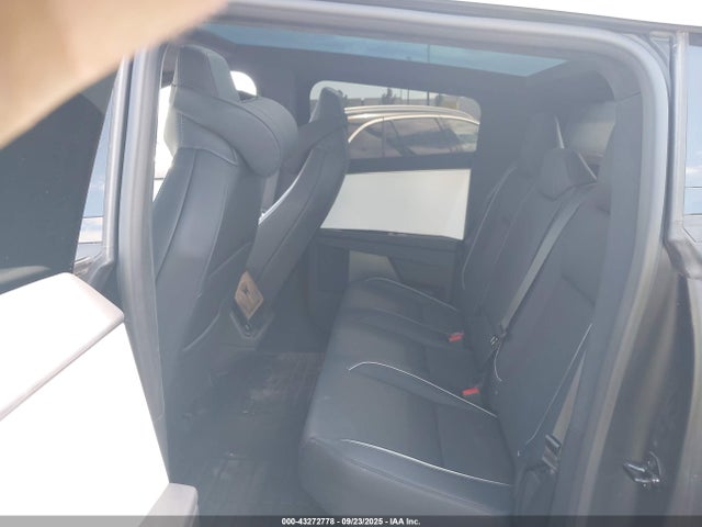 Tesla Cybertruck 2024 7G2CEHED8RA047875 Image 8