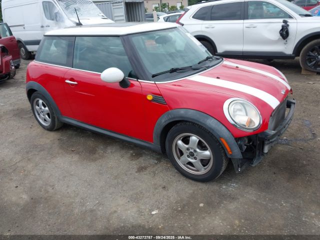2009 MINI COOPER WMWMF33509TT69846 Photo 0