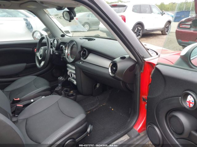 2009 MINI COOPER WMWMF33509TT69846 Photo 4