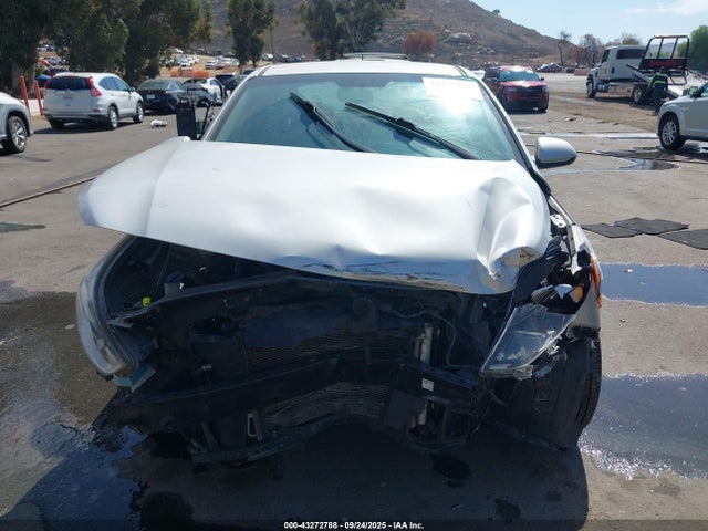 Hyundai 2018 2018 3KPC24A35JE034743 Image 12