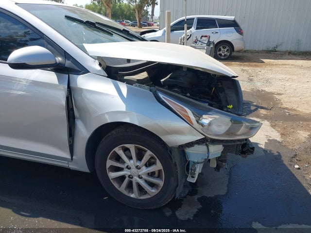 Hyundai 2018 2018 3KPC24A35JE034743 Image 6
