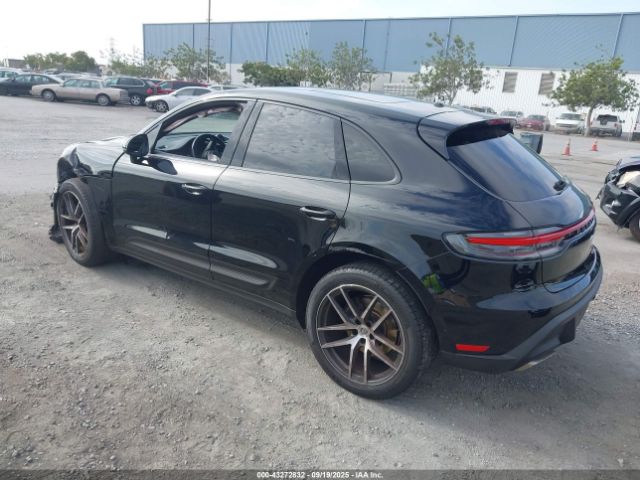 2022 PORSCHE MACAN WP1AA2A5XNLB06046 Photo 2