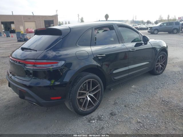 2022 PORSCHE MACAN WP1AA2A5XNLB06046 Photo 3