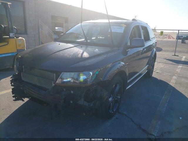 3C4PDCGGXJT475747 Dodge Journey Crossroad