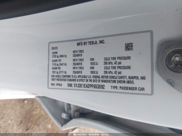 2023 TESLA MODEL 3 5YJ3E1EA2PF653592 Photo 8