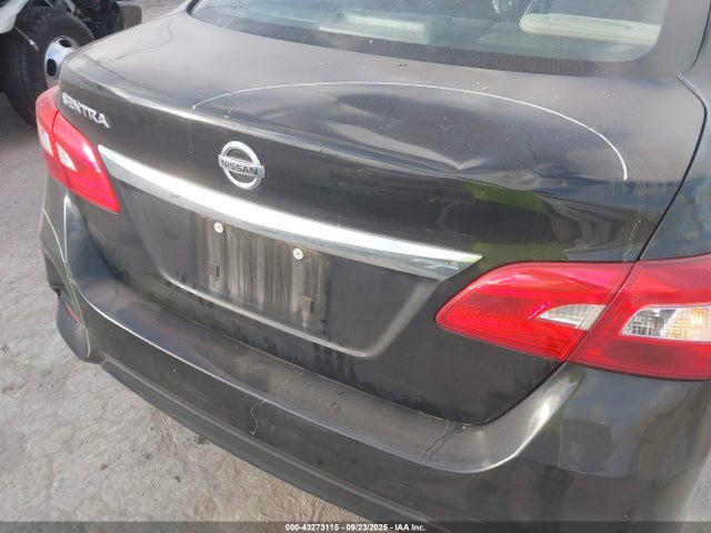 3N1AB7AP8HY402193 Nissan Sentra