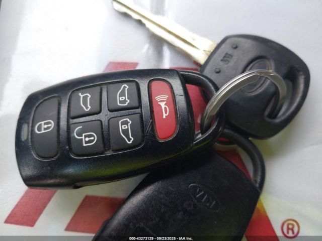 2009 KIA SEDONA KNDMB233496304522 Photo 10