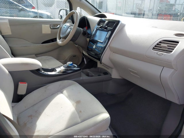 Nissan Leaf 2015 1N4AZ0CP7FC305205 Image 5