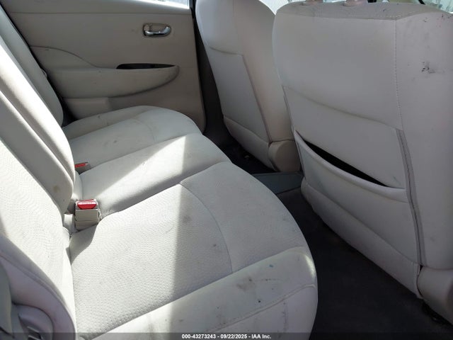 Nissan Leaf 2015 1N4AZ0CP7FC305205 Image 8