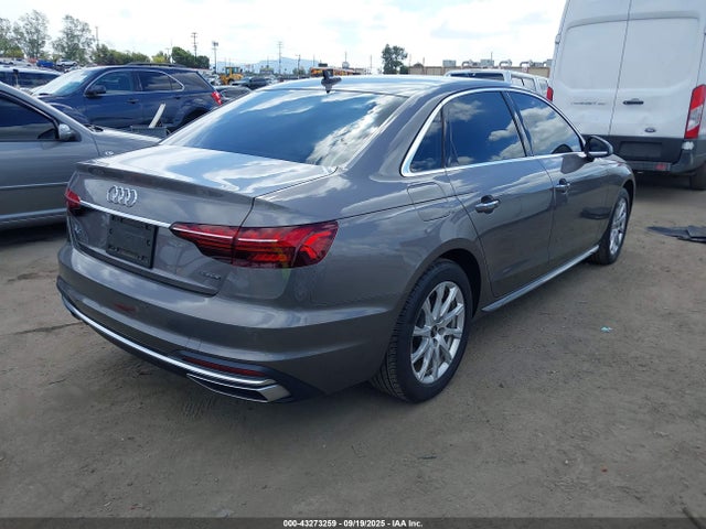 2022 AUDI A4 WAUABAF40NN001672 Photo 3