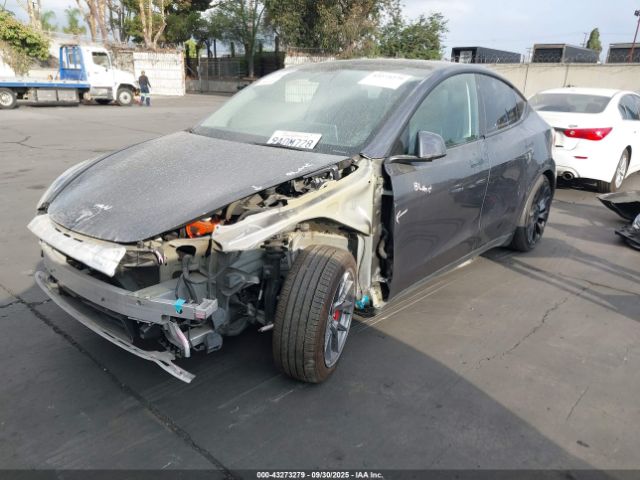2022 TESLA MODEL Y 7SAYGDEF4NF403851 Photo 1