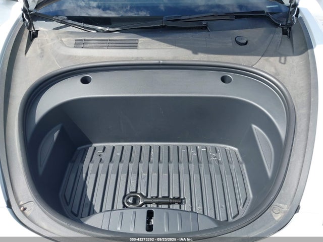 2023 TESLA MODEL 3 5YJ3E1EA6PF708772 Photo 9