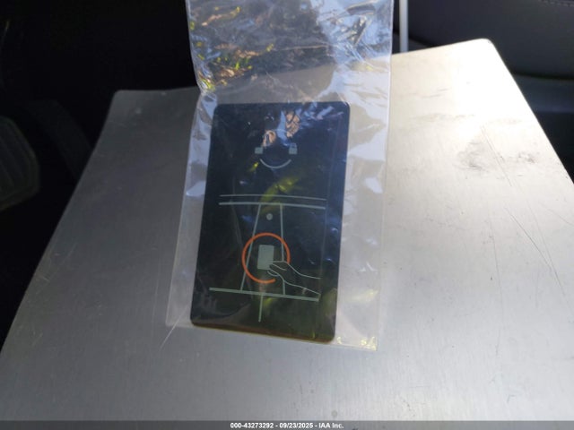 2023 TESLA MODEL 3 5YJ3E1EA6PF708772 Photo 10