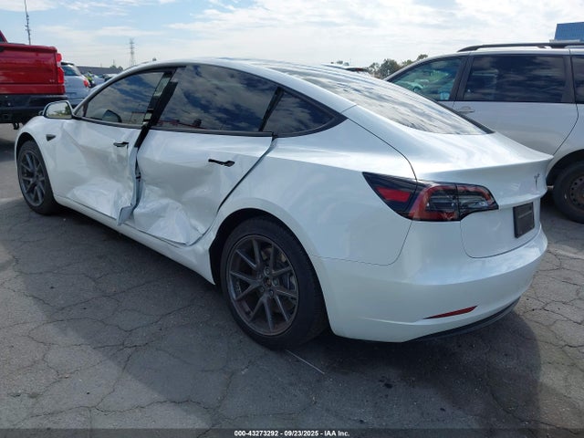 2023 TESLA MODEL 3 5YJ3E1EA6PF708772 Photo 2