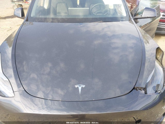 2025 TESLA MODEL Y 7SAYGDED0SF253005 Photo 9