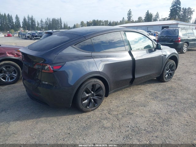 2025 TESLA MODEL Y 7SAYGDED0SF253005 Photo 3