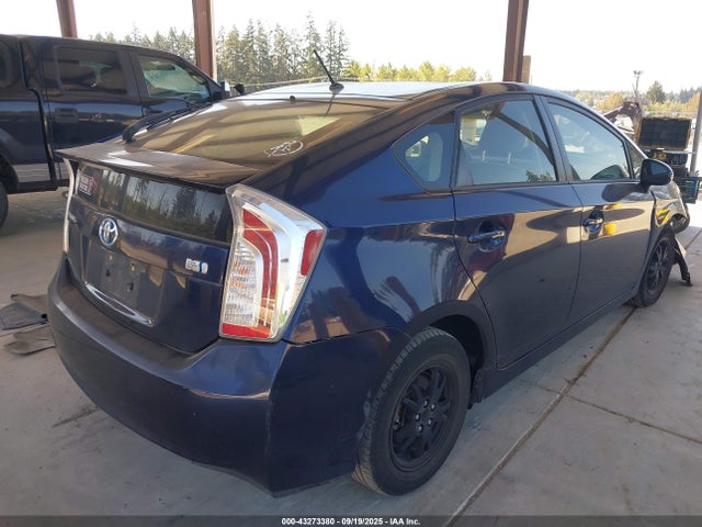 JTDKN3DUXE0381291 Toyota Prius Two