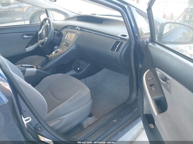 JTDKN3DUXE0381291 Toyota Prius Two
