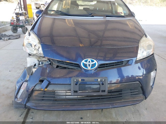 JTDKN3DUXE0381291 Toyota Prius Two