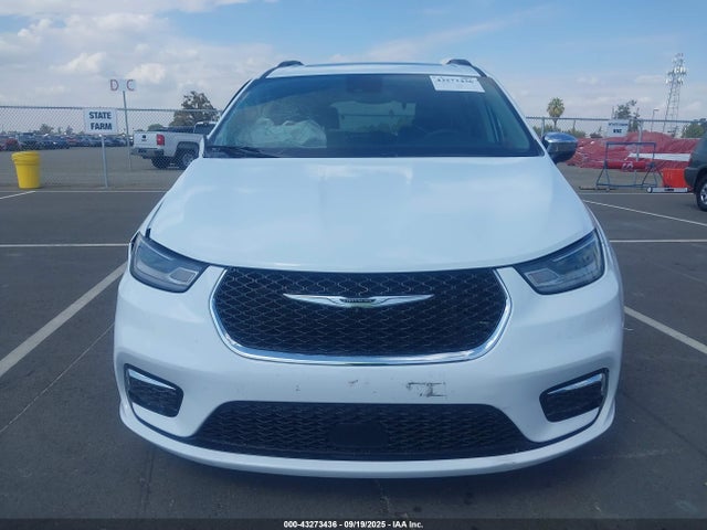 Chrysler Pacifica 2023 2C4RC1GG8PR520521 Image 13