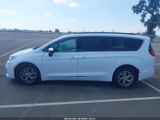 Chrysler Pacifica 2023 2C4RC1GG8PR520521 Image 15