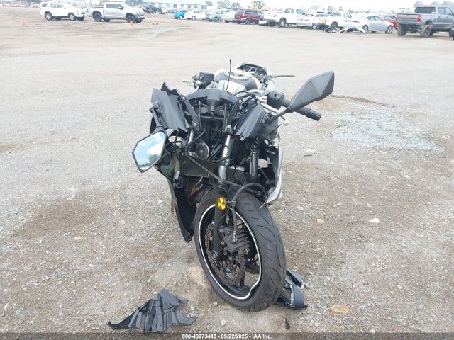 Kawasaki Ninja 650 2014 JKAEXEF18EDA14384 Image 5