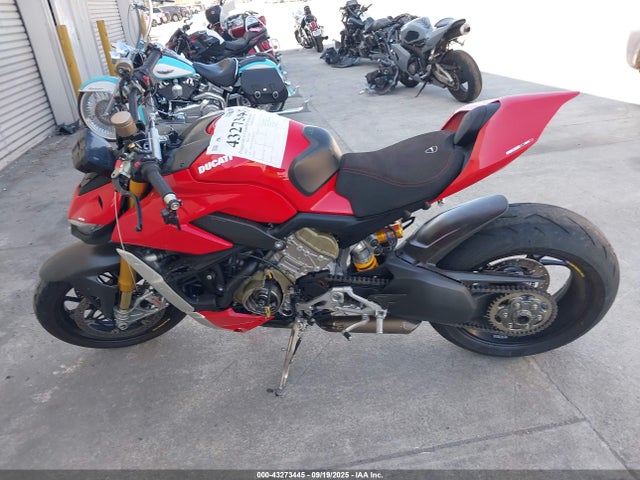 ZDMFAKNW4MB002753 Ducati 2021