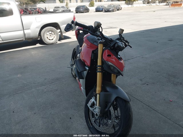 ZDMFAKNW4MB002753 Ducati 2021