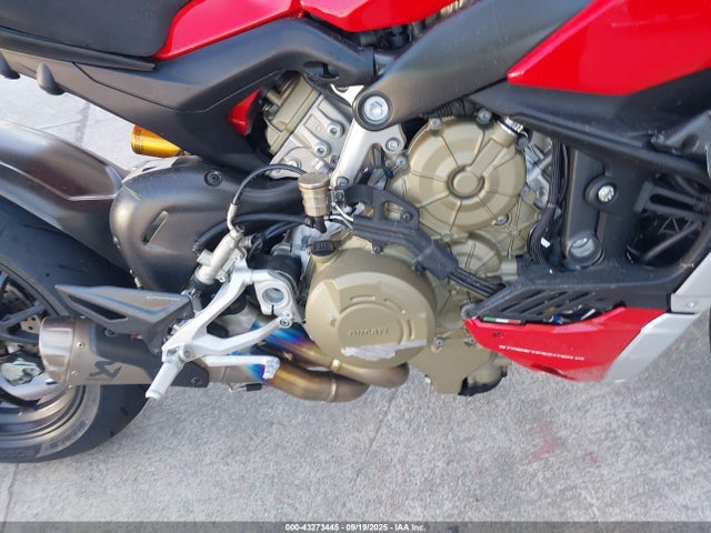 ZDMFAKNW4MB002753 Ducati 2021