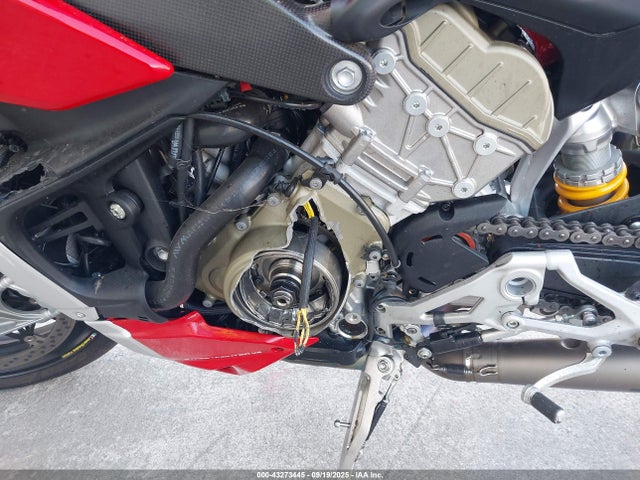 ZDMFAKNW4MB002753 Ducati 2021
