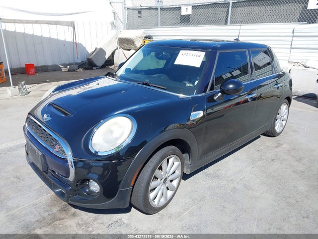 Mini 2015 2015 WMWXU3C53FT891871 Image 2