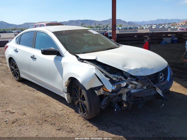 Nissan Altima 2017 1N4AL3AP8HC297947 Image 1
