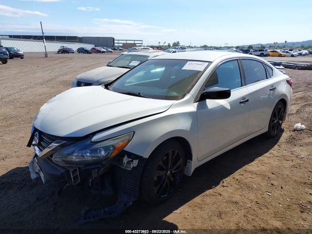 Nissan Altima 2017 1N4AL3AP8HC297947 Image 2