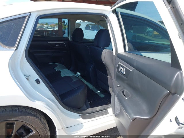 Nissan Altima 2017 1N4AL3AP8HC297947 Image 8