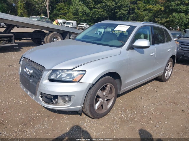 2011 AUDI Q5 WA1LFAFP2BA104860 Photo 1