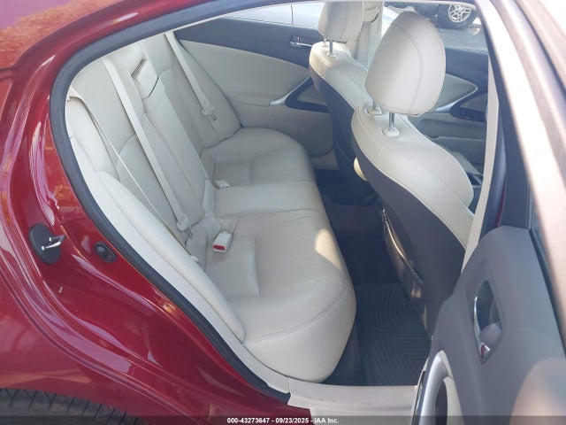 Продажа на аукционе авто 2013 Lexus Is 250, vin: JTHCF5C28D5063263, номер лота: 43273647