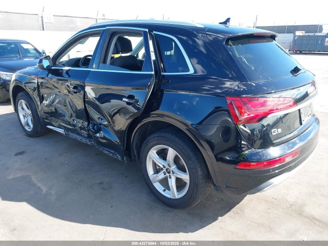 2021 AUDI Q5 WA1AAAFY6M2010587 Photo 2