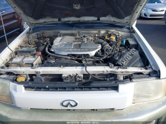 2001 INFINITI QX4 JNRDR09X71W201996 Photo 9