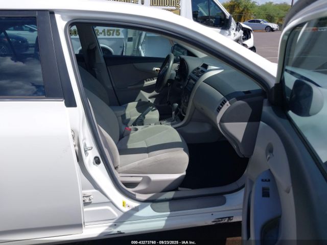 2013 TOYOTA COROLLA 2T1BU4EE0DC017157 Photo 4