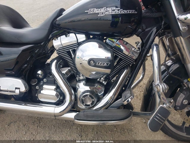 1HD1KBM3XGB638980 Harley-Davidson Street Glide
