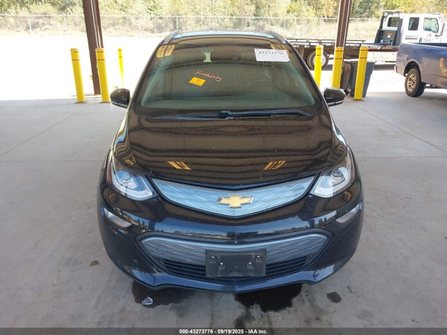 1G1FX6S0XH4174953 Chevrolet 2017