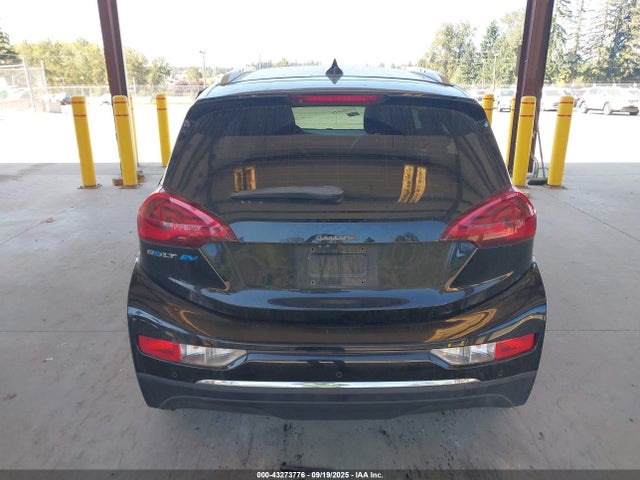 1G1FX6S0XH4174953 Chevrolet 2017