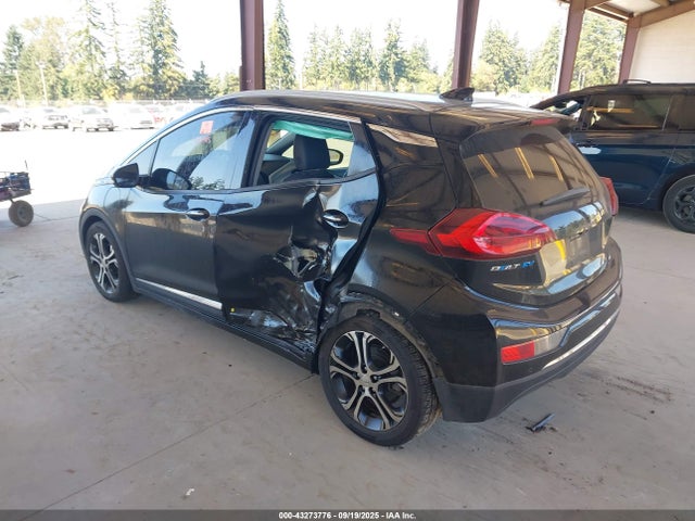 1G1FX6S0XH4174953 Chevrolet 2017