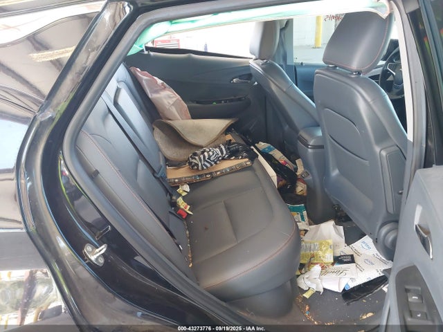 1G1FX6S0XH4174953 Chevrolet 2017